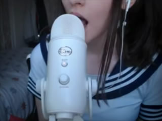 ASMR 停止呼吸 舔耳和吻的聲音